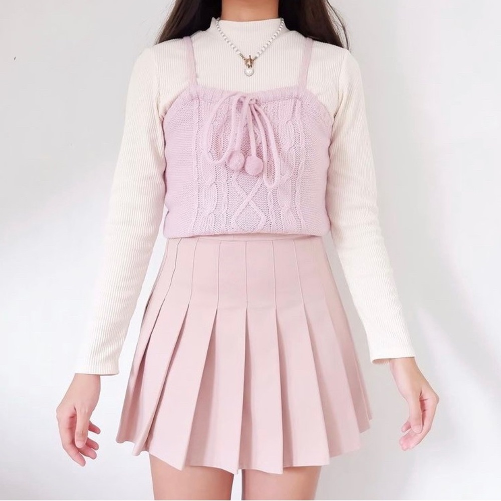 Aritzia Sunday Best Olive Micro Mini Skirt Pleated High Waisted micro skirt pink